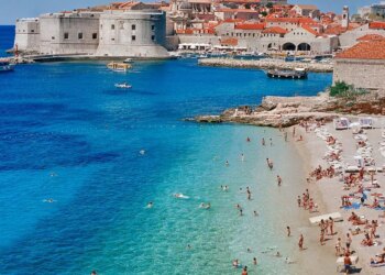 Upozorenje za putovanja u Hrvatsku: Ministarstvo vanjskih poslova savjetuje da ‘budete oprezni’