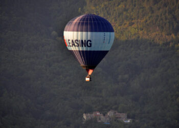 Vožnja balonom s vrućim zrakom pruža prekrasan pogled na Zagorje u Hrvatskoj