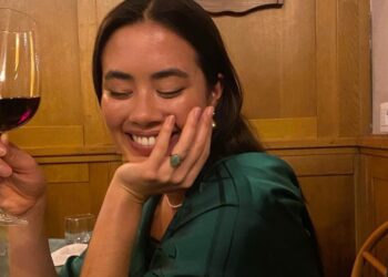 5 Zanimljivih trendova boja bluza koji će biti u fokusu 2025. godine