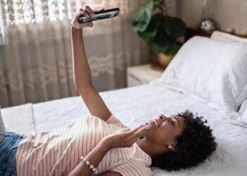 Čeznja: 5 savjeta kako se nositi kad je osoba koju volite daleko