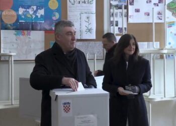 Hrvati biraju novog predsjednika, aktualni kandidat vodi u favoritima