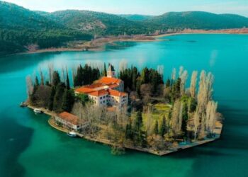 Upoznajte hrvatski otok poznat kao “Majka Božja”