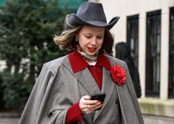 Kako pratiti zapadne modne trendove