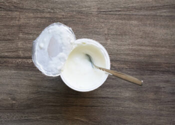 Jedenje jogurta produljuje život osobe.