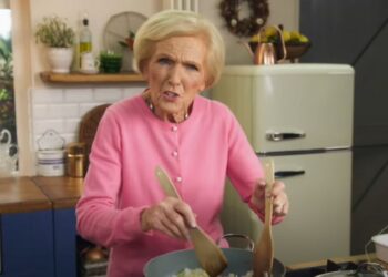 Mary Berry ‘Savršeni srednjotjedni džem’ traje ispod sat vremena da se napravi.