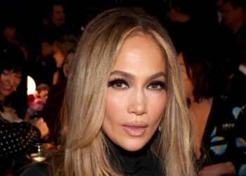 Zimski trend: Velvet nokti Jennifer Lopez savršeni su za sezonu