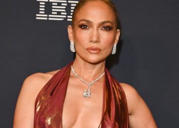 Haljina Jennifer Lopez za pred-GRAMMY