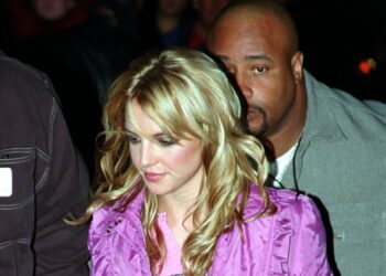 Zašto trend traperica niskog struka jednostavno ne može nestati