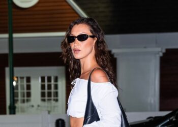 Izbrijana peta je trend retro obuće koji je zavladao 2025. godine.