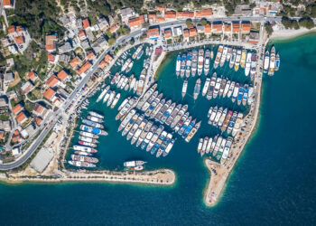 Hrvatska, Dertour preuzima ID Riva Tours radi širenja portfelja putovanja