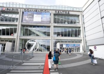 Premijerni središnji izvor za globalnu modu