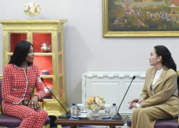 Naomi Campbell razgovara o unapređenju tajlandske modne industrije s premijerom
