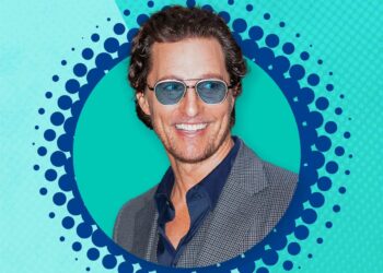 Matthew McConaughey i njegova obitelj uživaju u krilima s 5 sastojaka tijekom dana utakmica