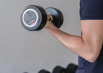 Zapalite svitak, krenite u teretanu: Vježbe za oslobađanje od ovisnosti o internetu | Zdravlje