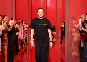Gucci najavljuje vijesti o novom kreativnom direktoru Sabatu de Sarnu