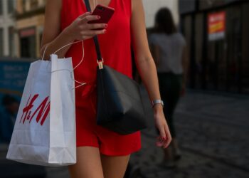 Brza moda suočava se s ozbiljnim problemom vezanim uz ugljen | Mišljenje | Eko-poslovanje