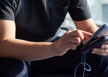 Savjeti za pakiranje: Ograničenja zrakoplovne tvrtke za banke napajanja nakon požara