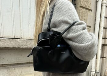 Modni entuzijasti ne mogu prestati nositi prekrasnu čipkastu suknju