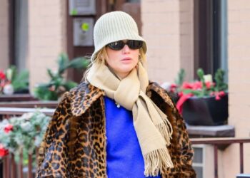 Promjena igre: Leopardov kaput Jennifer Lawrence podiže zimski stil na nove visine – Marie Claire