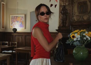 Istina je – kremaste satenske suknje su druge u Chicagu.