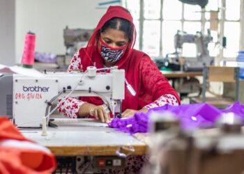 EU se suočava s poteškoćama zbog modnih propisa usred nastojanja za održivost