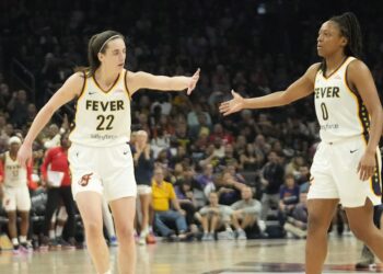 Fanovi groznice upozoravaju WNBA na snimke Caitlin Clark i Kelsey Mitchell