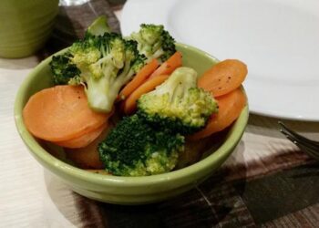 Tamni oblaci i manjak povrća: Postaje li Velika Britanija siromašna vitaminima?