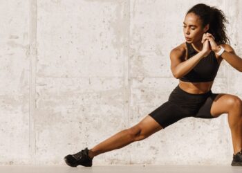 3 poteza bez utega: 15-minutna vježba tjelesne težine za jačanje mišića i ubrzanje metabolizma