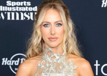 Brittany se vraća novoj navici nakon što je pokazala postporođajsko tijelo u ružičastoj odjeći