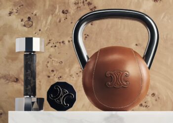 Celine unapređuje kućnu kondiciju luksuznim pilatesima i osnovnim vježbama