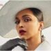 Deepika Padukone blista u bijelom na Pariz Fashion Weeku; Reakcija Ranveer Singha os conquering srca