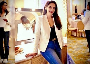 Anu Ahuja: Izvrsna modna maverick i mirna sila koja osvaja pistu s neusporedivim vizijama, preciznom koreografijom i apsolutnom kontrolom