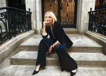 Crvena boja koja osvaja modnu scenu: kako je postala must-have za sve stiliste