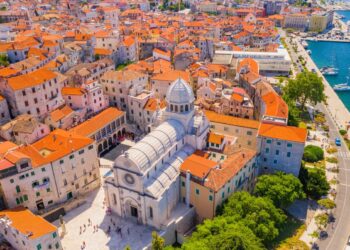 Jedan od pet na nezaboravnim luksuznim malim krstarenjima u Hrvatskoj su Aussies