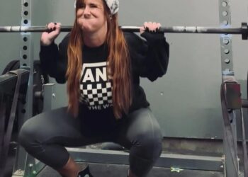 Instruktorica joge, 33, doživjela kolaps tijekom čučnjeva u teretani ‘otvarajući arteriju u vratu’ što je izazvalo smrtonosno krvarenje