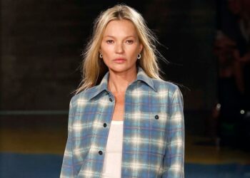 Grungy karirani uzorak: neočekivani modni trend proljeća 2025.