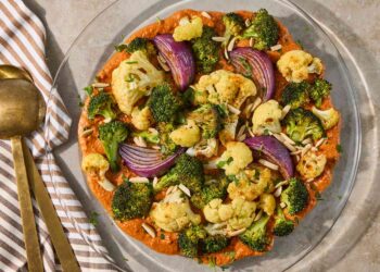 Pečeno povrće s romesco umakom