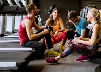 Utrka za privlačenje gena z u fitness brendu