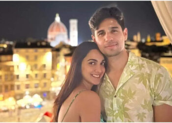 Sidharth Malhotra poklanja mami i Kiaru Advani potpuno novi luksuzni automobil vrijedan više od Rs 1,22 crore