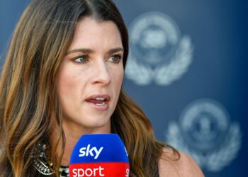 Danica Patrick dijeli RIP dok otkriva svoja ‘osjećanja’ u teretani – moto sportovi – sport
