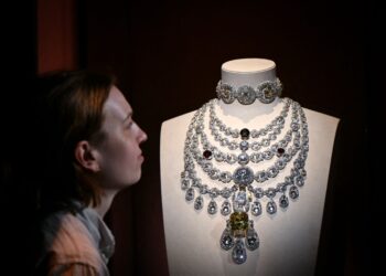 Cartier nakit omiljen među kraljevskim i slavnim osobama nastavlja…