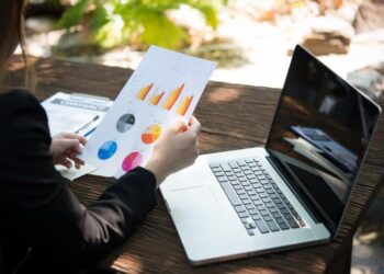 Tržište Crop Topova | Analiza aktualnih trendova i stanja rasta