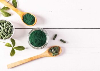Što trebate znati o Chlorella, algi u prahu bogatoj omega-3 masnim kiselinama