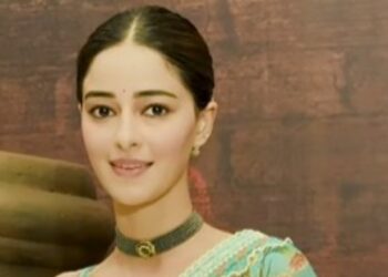 Ananya Panday donosi eterične desi vibracije u cvjetnom sareeju na prikolici Kesari Poglavlje 2