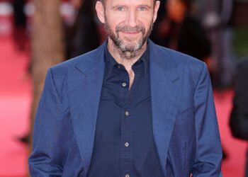 Ralph Fiennes otkriva svoju zapanjujuću tjelesnu transformaciju u 62. godini