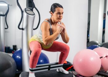 Kako integrirati vibracijske ploče u svoju teretanu