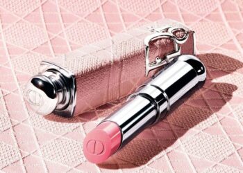 Luksuzne gole linije ruževa: Nudes n’roses