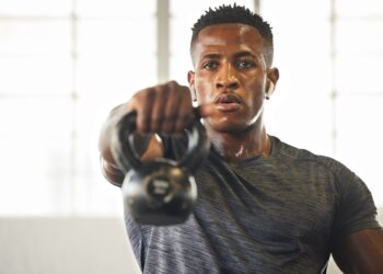 Kako Kettlebell vježbe odmah vraćaju sat starenja