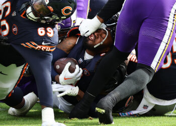 Marcus Davenport oslobađa Fury u solo treningu, dok Aidan Hutchinson budi nadu s pozitivnim ažuriranjem zdravlja za Lions.