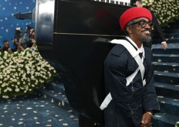 André 3000 Met Gala izgled se udvostručio kao pravni povratni trening